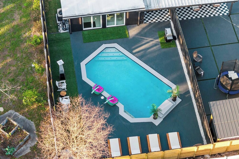 Luxury poolside paradise