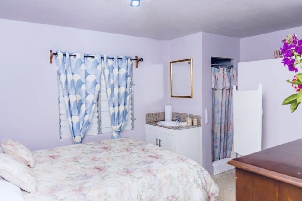 Villa Solstice Luxury 4 Bedroom view 4