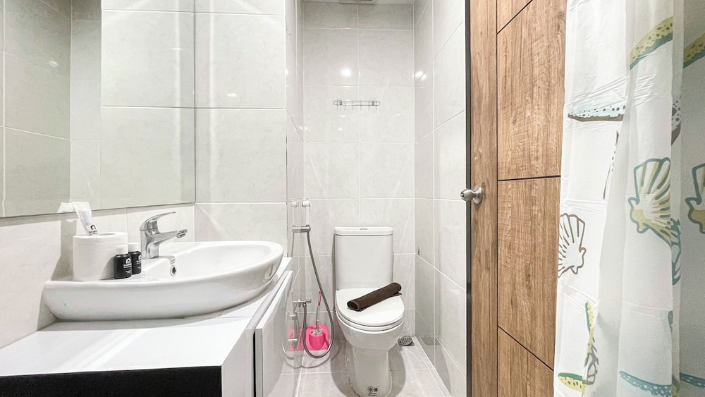 Modern Studio Apartment at Delft Ciputra Makassar