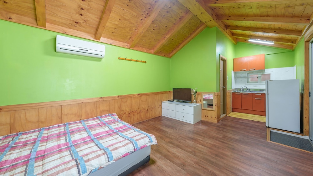 Gapyeong Sanneomeo Private Pension