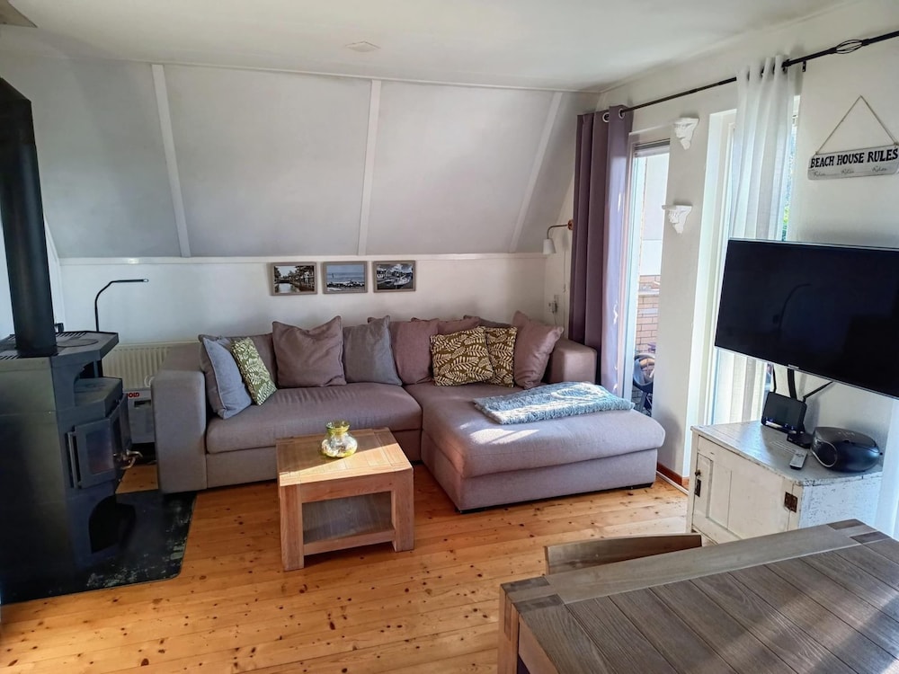 Cozy Holiday Home in Sint Maartenszee