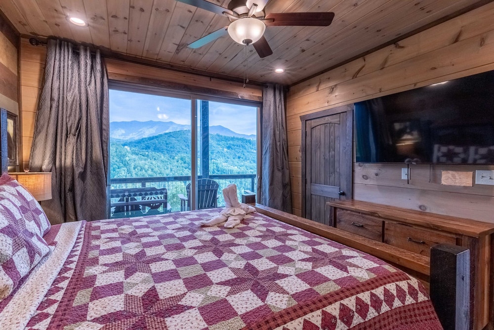Stunning 4bedroom With Sky Views