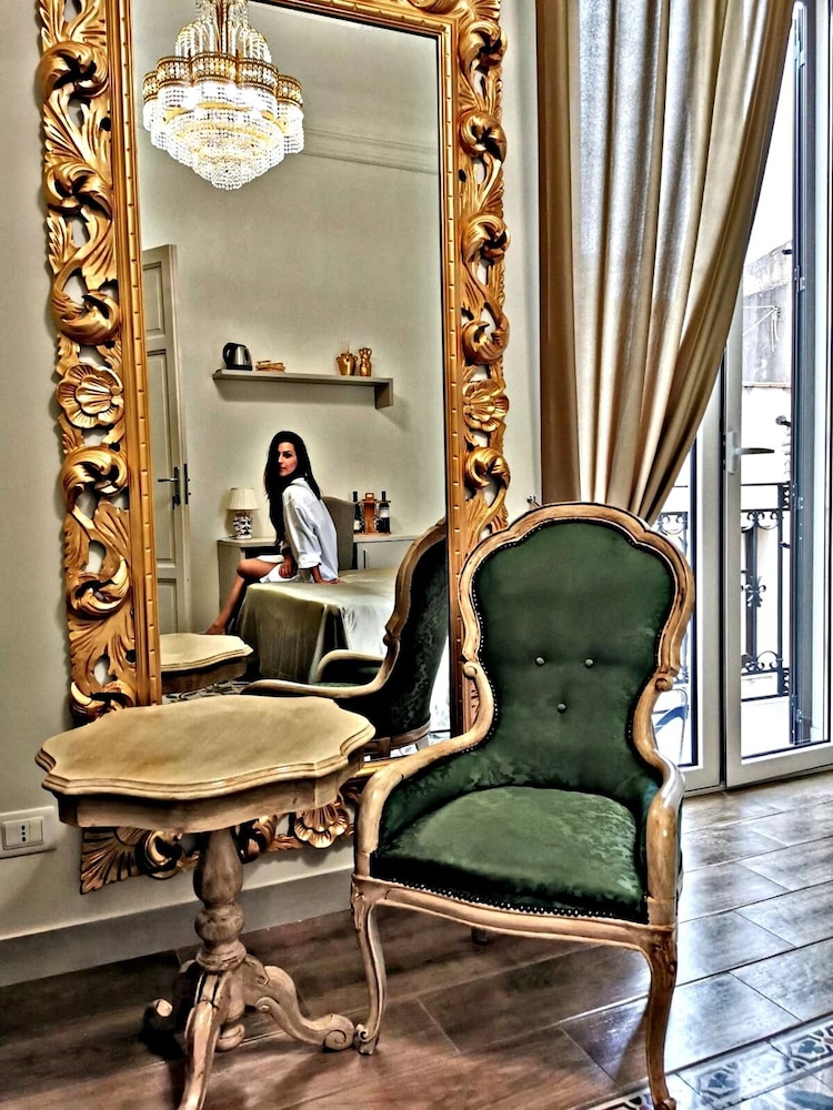 Kéramos Luxury Rooms