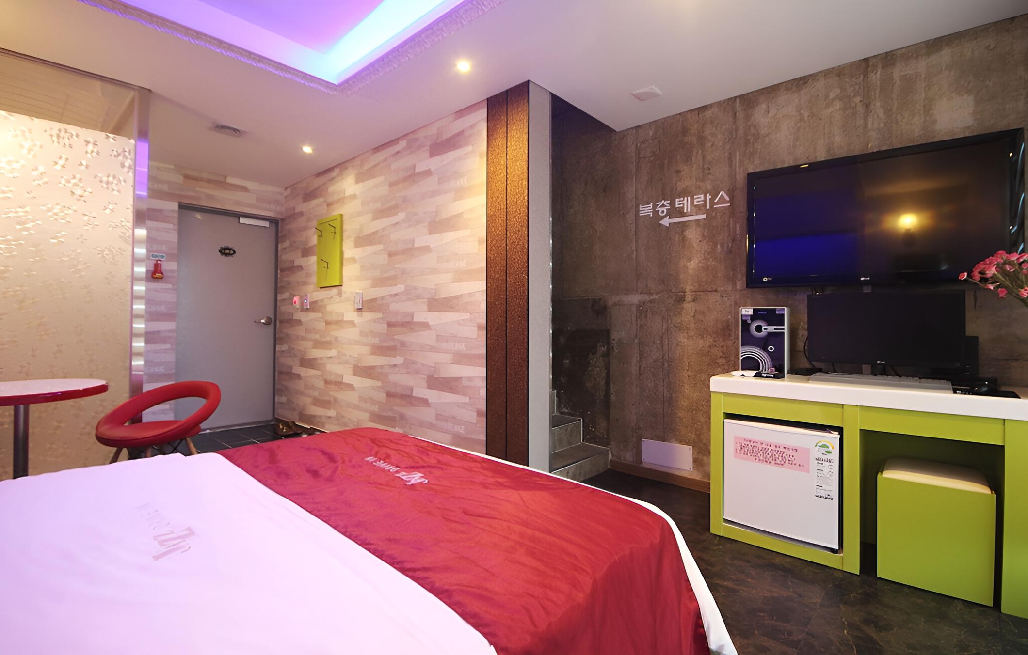 Buan Gyeokpo Jazz Motel and Pension view 2