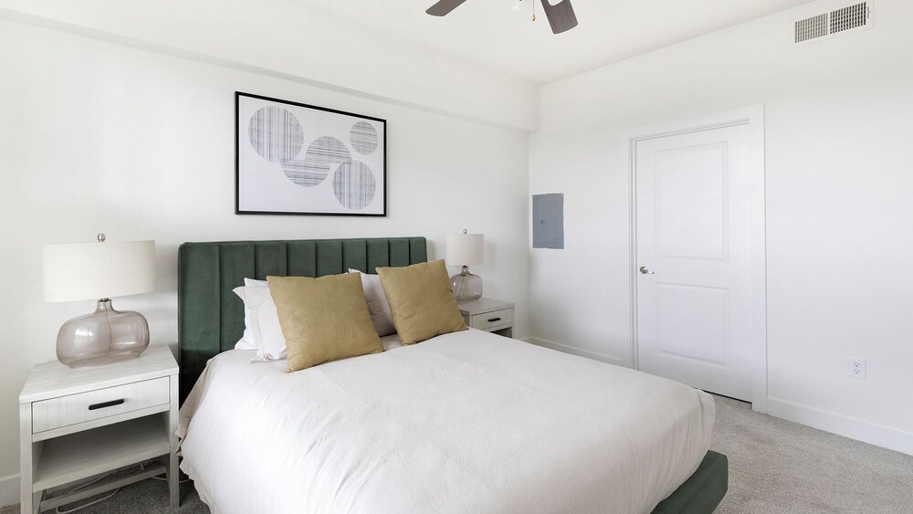 Landing Apartments - North Dallas