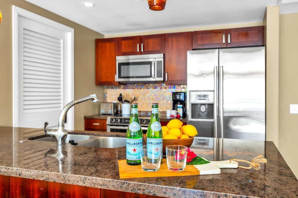 Honua Kai Konea 2 Free Rental Cars KBM Resorts Family Friendly 2 Units, 4 Bedrooms Ml-2468