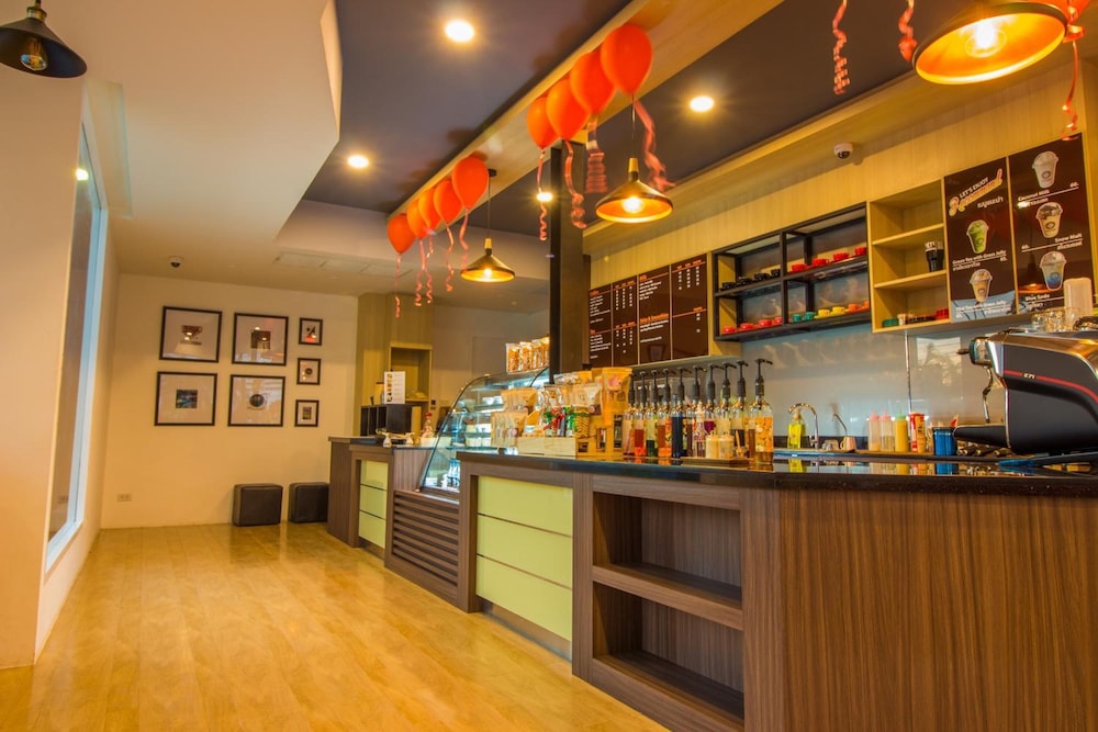 Rent a Luxury Townhome on Storey Lake Resort, Minutes From Disney, Orlando Townhome 2679 - Image 2