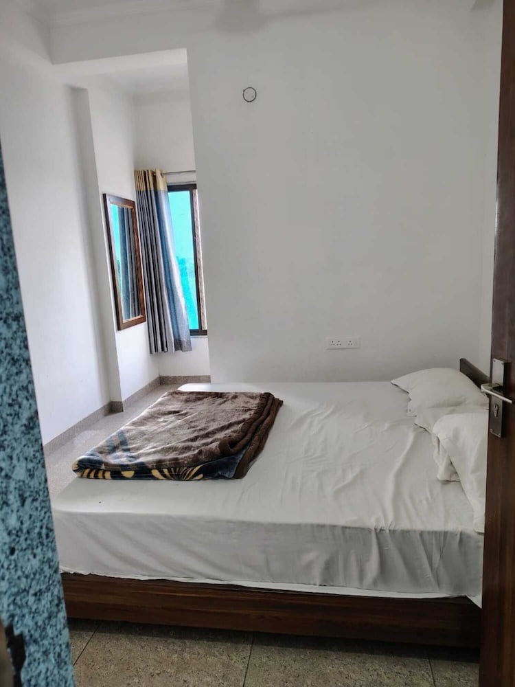 Royal Galaxy Hotel
