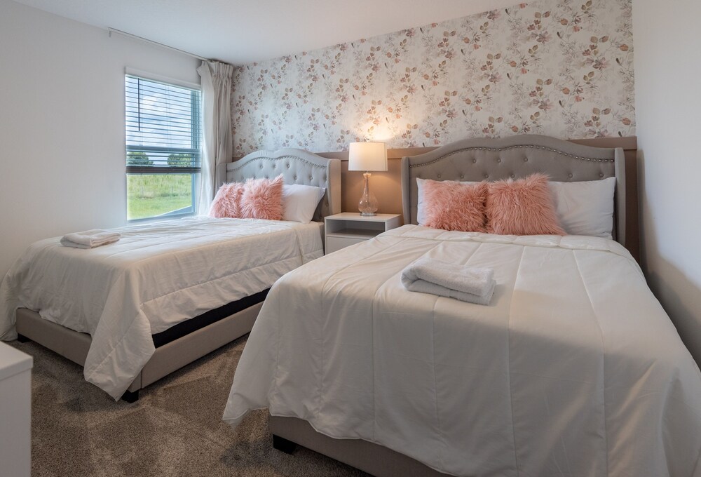 9234sh-the Retreat At Championsgate 7 Bedroom Home by Redawning view 3