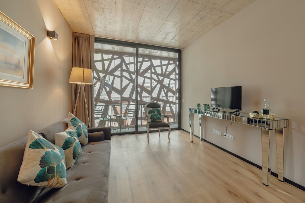 City Center Premium by Vacationy