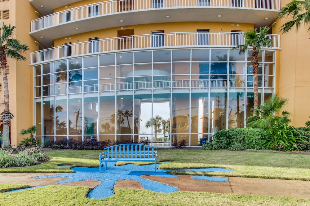 Splash Resort