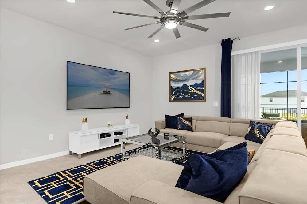 Luxury Themed Villa With Pool Near Disney & Attractions