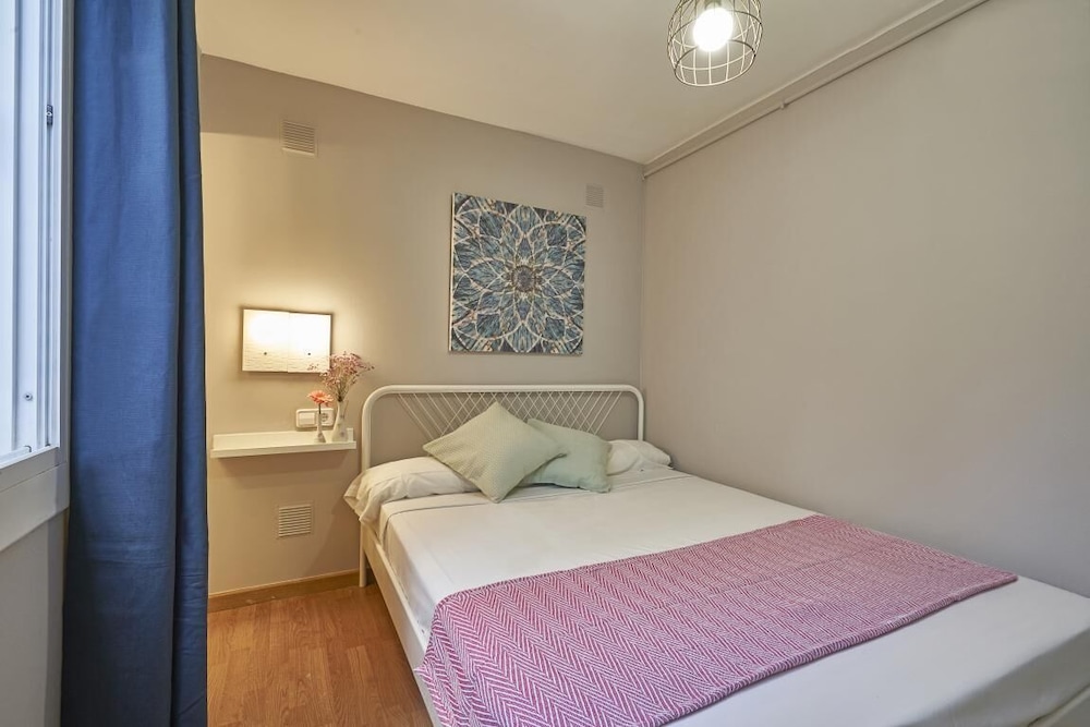BeBarceloner Sant Andreu Apartments