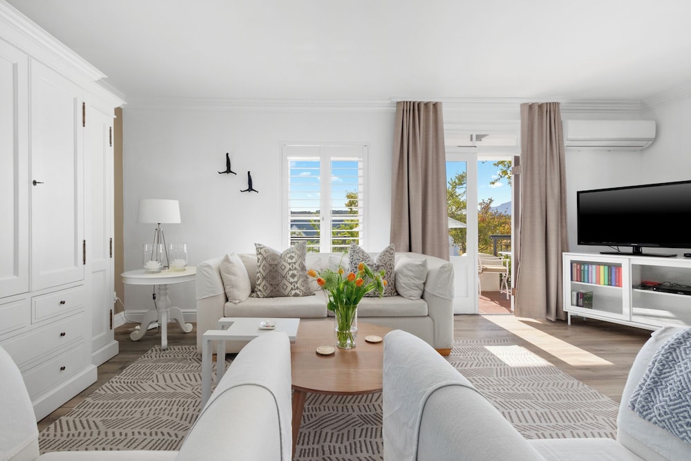 Winelands Golf Lodges at De Zalze
