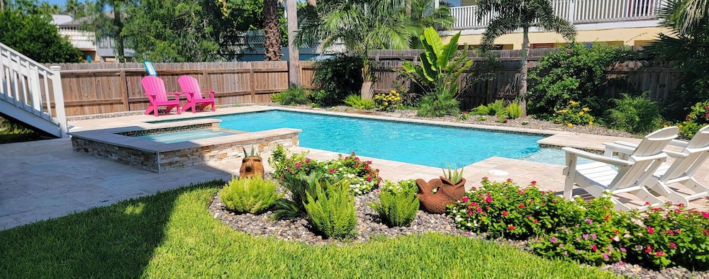 Tranquil Turquoise Retreat