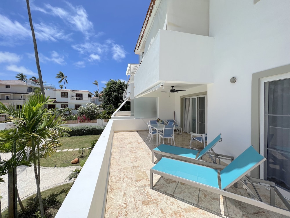 Los Corales Tropical Beach Resort & SPA