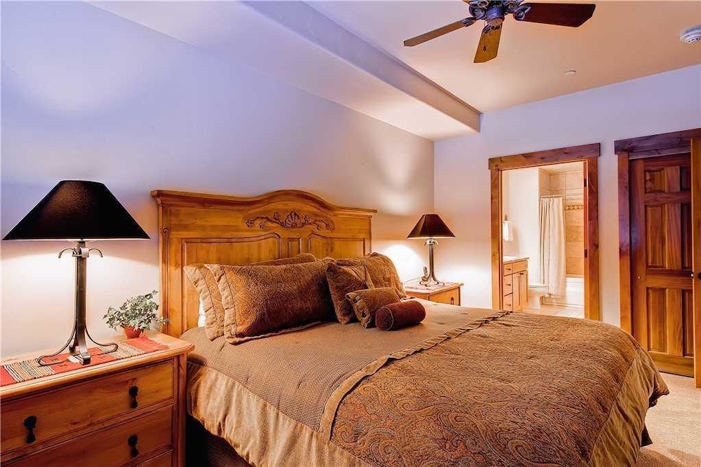 3109 Champagne Lodge, Trappeur's Crossing Apartment 3