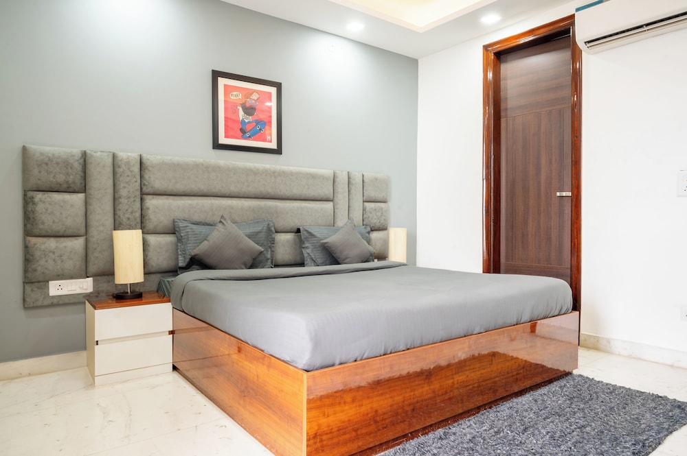 Housr 3 BHK Apartment Sector 45 Gurgaon