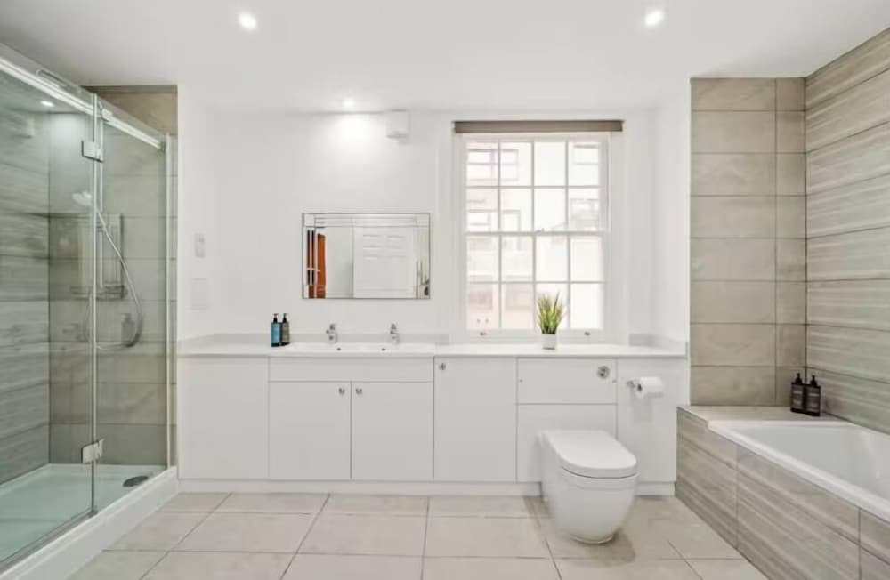 Flat 3 Beauchamp Place