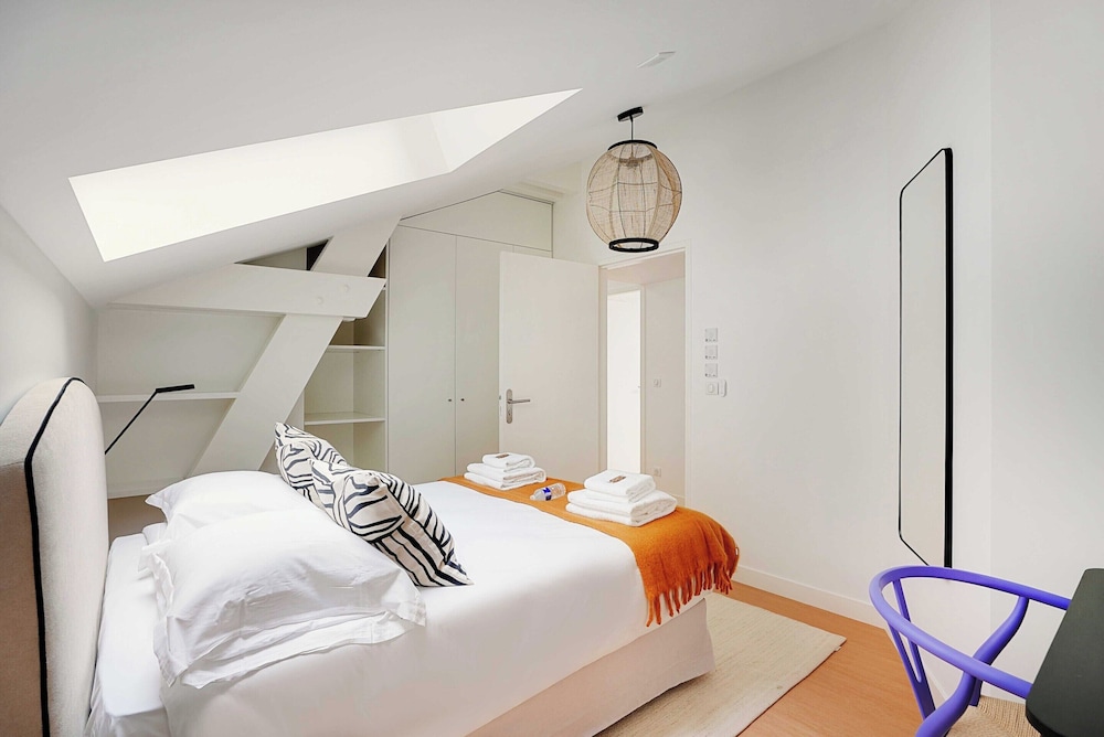 Spacious House 4bdr / 7P - Boulogne Billancourt