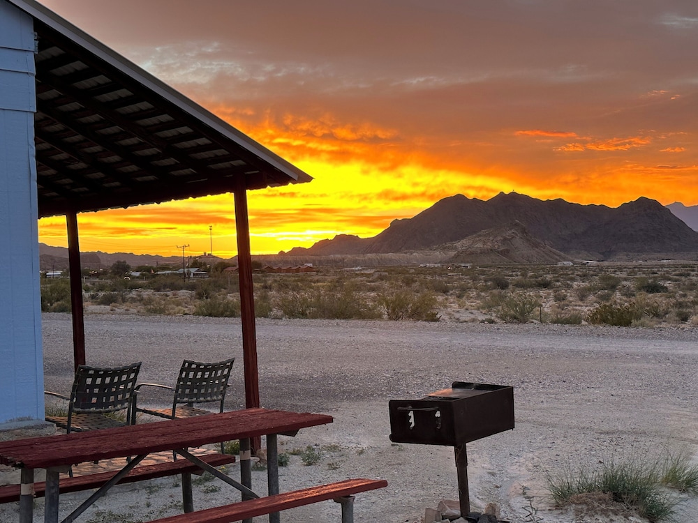 Chisos Mining Co Motel