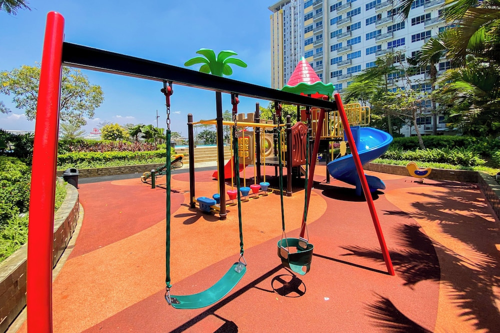 Comfy and Restful Studio at Springlake Summarecon Bekasi Apartment