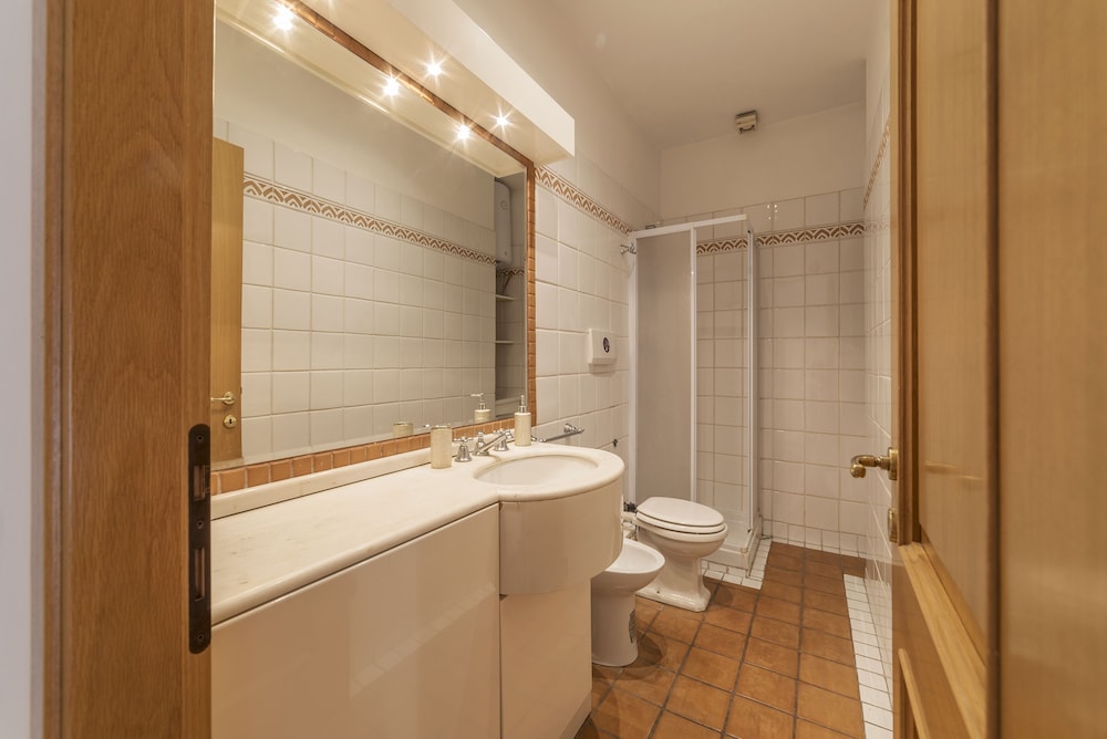 Piazza di Spagna Stylish Flat