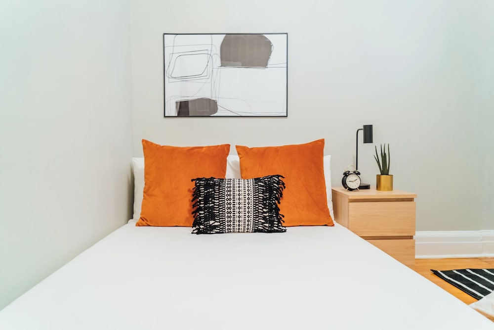 2BR Apt Furnished - Grace 11-1