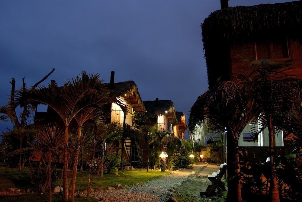 Cuna Luna Hosteria