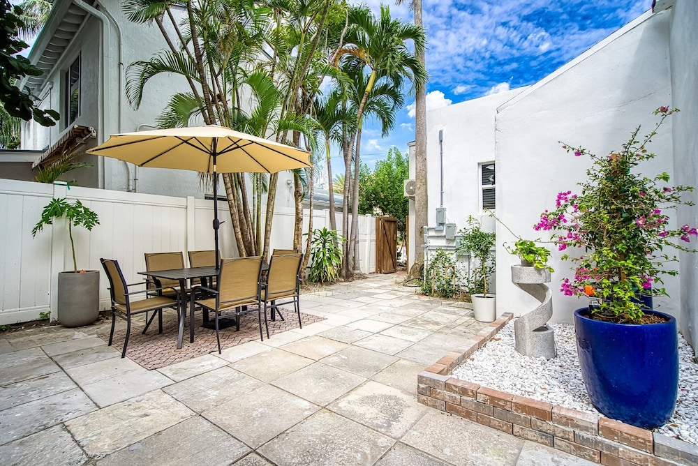 CASA ROSELLE 2 BEDROOMS