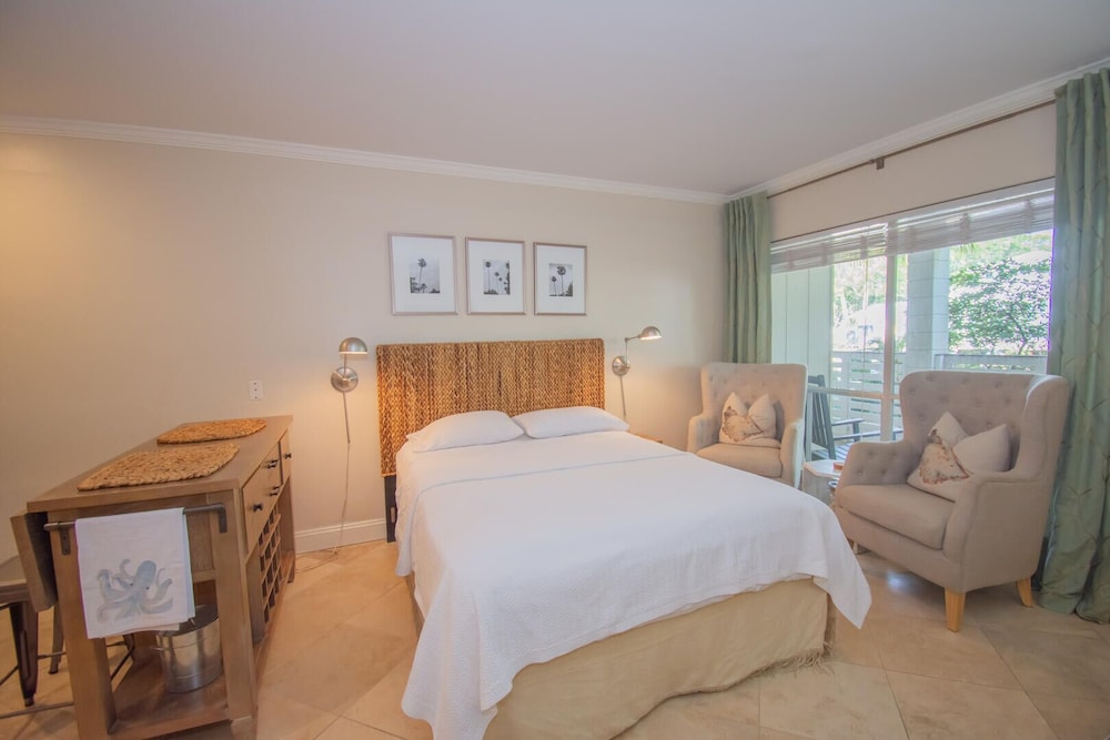 511 Sunsuite view 2