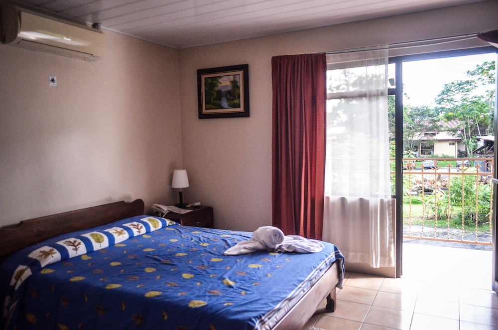 Hostel La Choza Inn