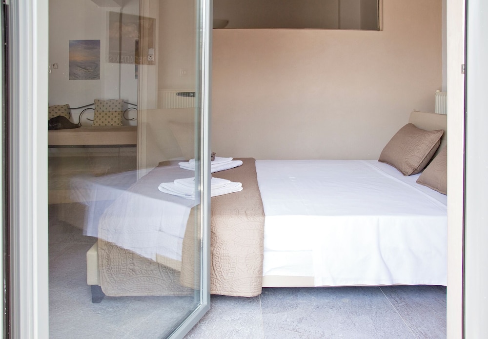 Mini Suites 2