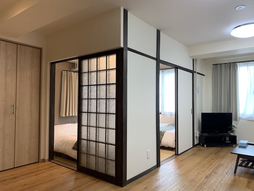 Toy Hotel