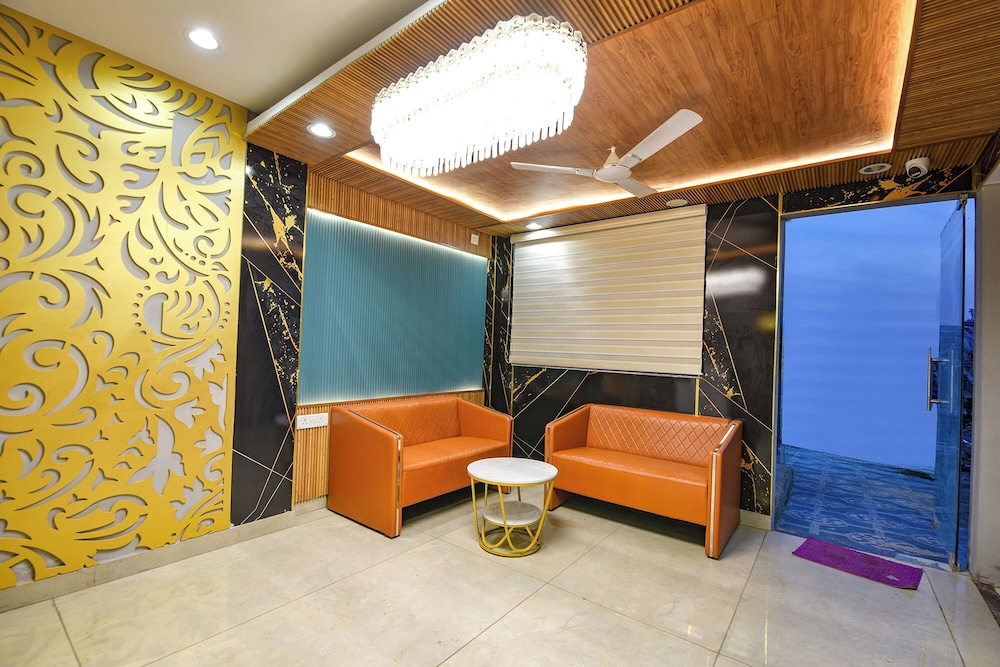 Fabhotel Angel Pink The Premium