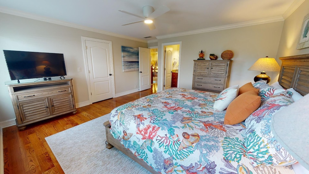 The Pelican House by Tybee Vacation Rentals