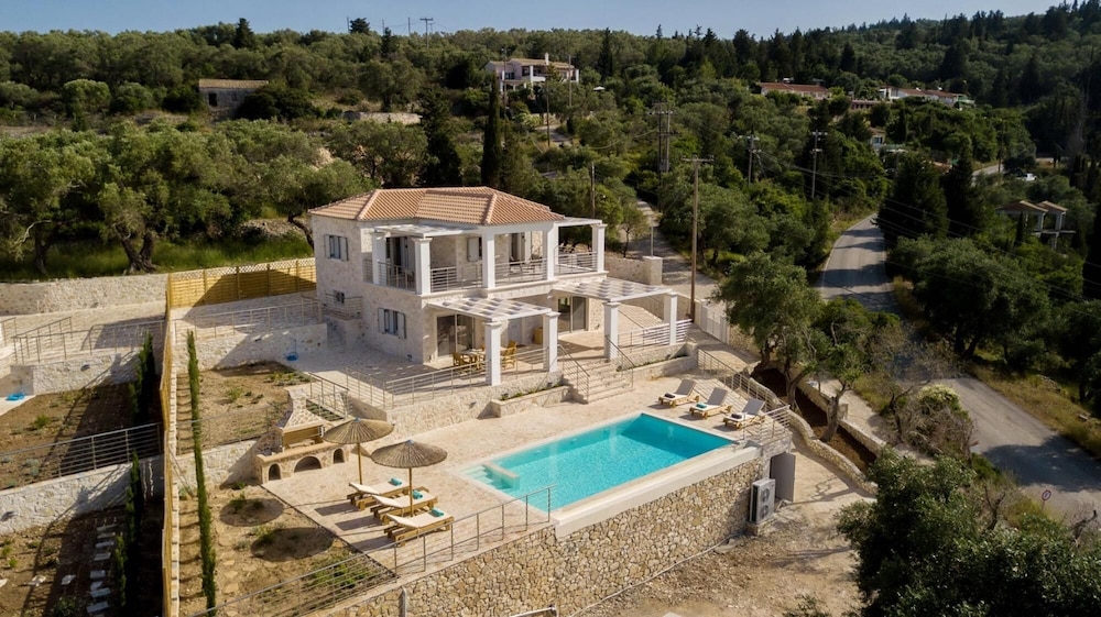 Vasiliki Villa - Charming 4 BR Villa With Pool and sea Views view 2