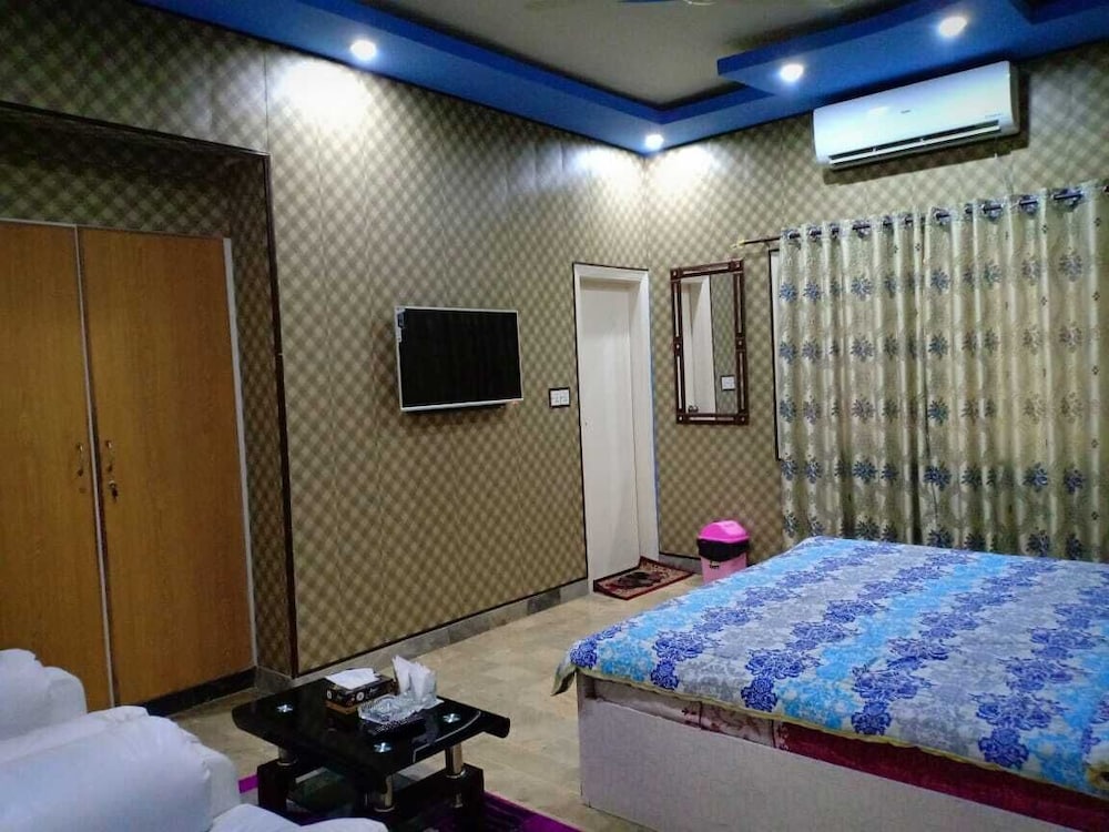Hotel Defence Inn view 5