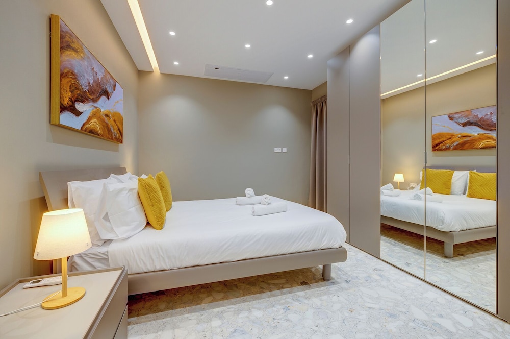 Premier Seafront Living: Ultra-luxury in Sliema