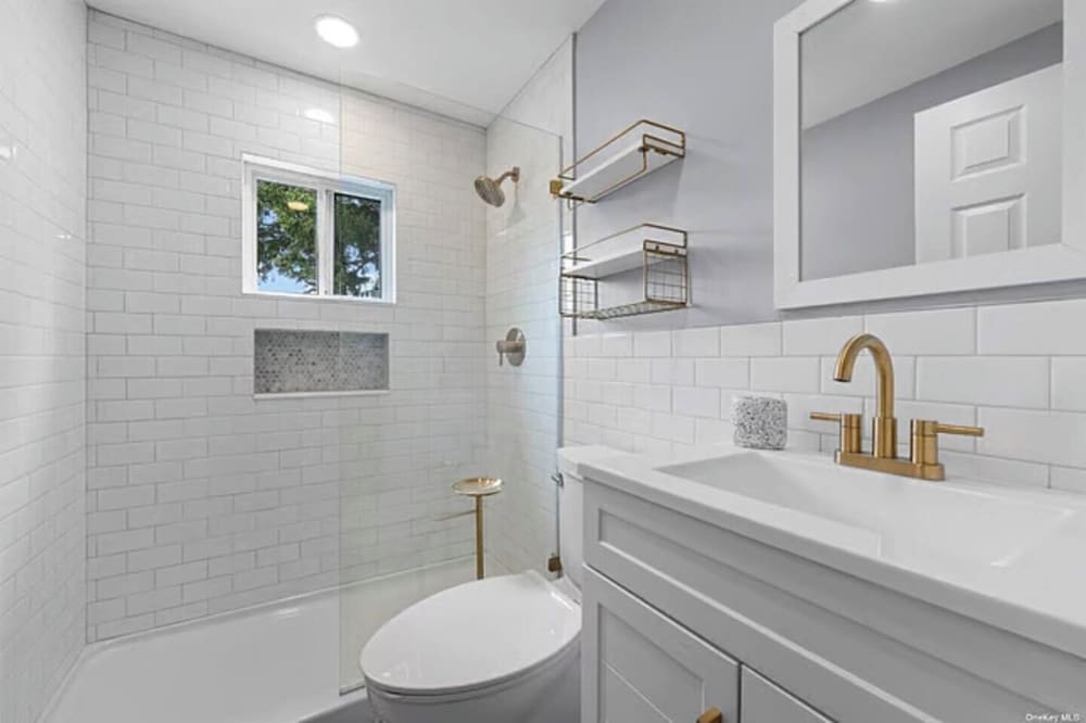 Newly Designed 3Br-2Ba Home