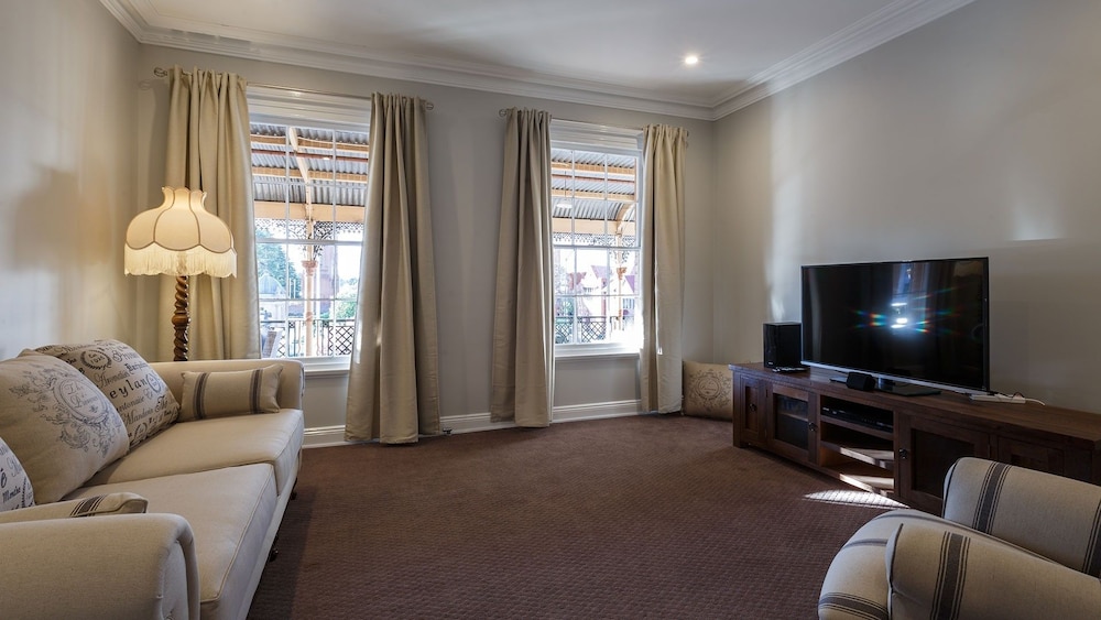 Bathurst Royal Apartments