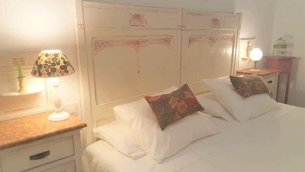 Los Canaritos Guest-House