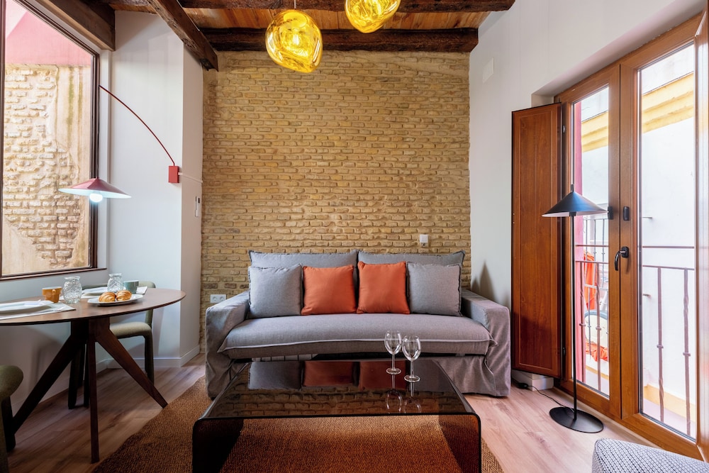 One&Lux Casa Barrabas