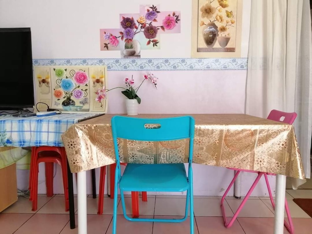COZY SUN GARDEN at Grace Court Apartment