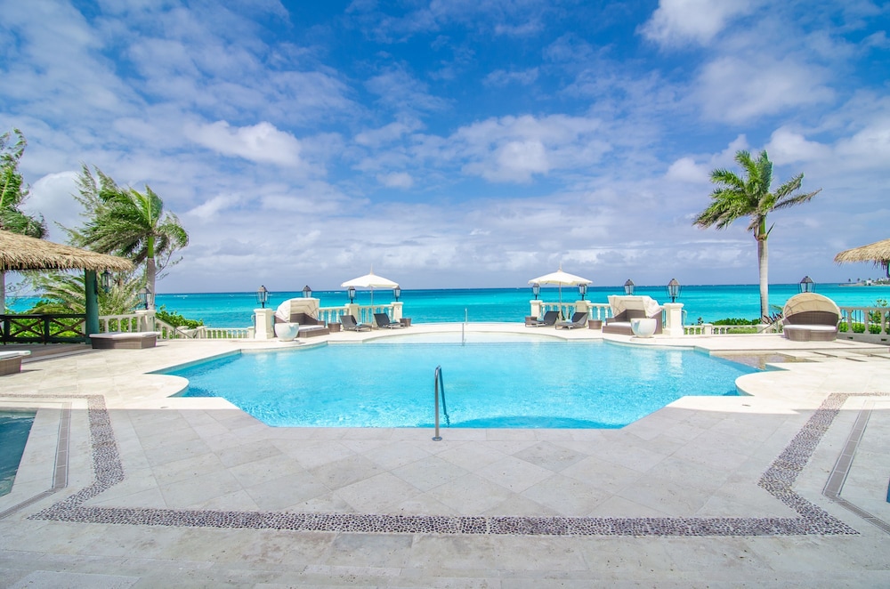 Villa B by the Sea in Nassau