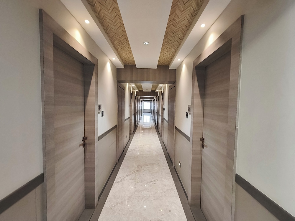 Hotel Nakshatra Residency