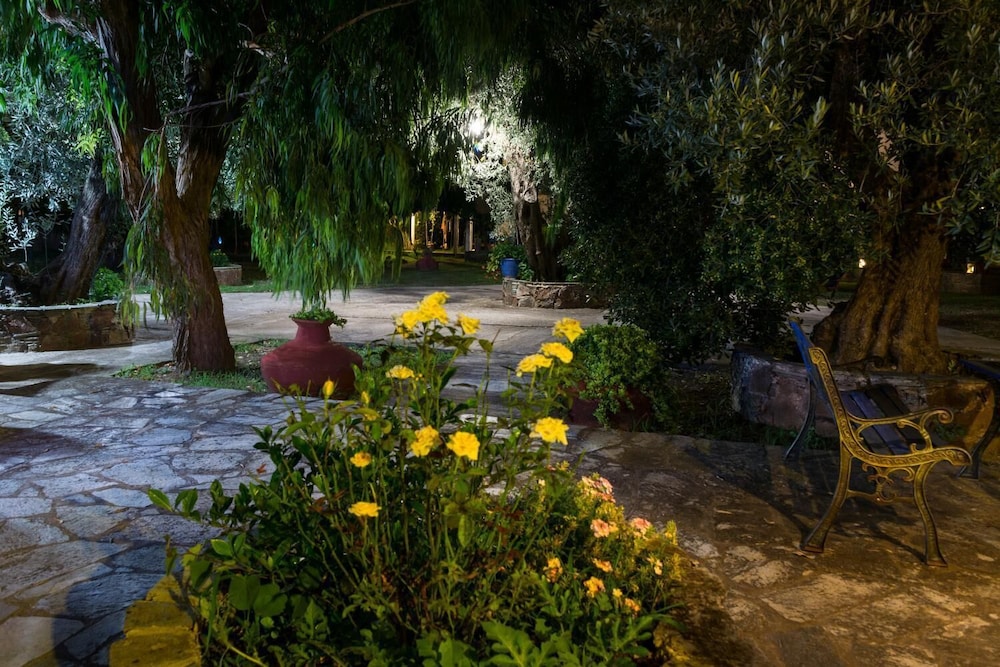 Spiros rooms