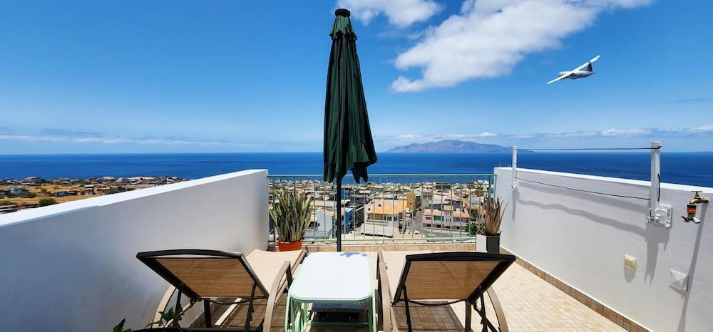 Casinha Nova - Entire Home With City & Ocean View in Sao Filipe