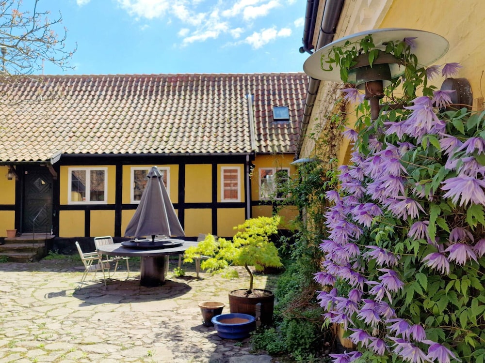 5 Star Holiday Home in Ronne