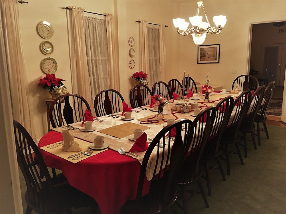 The Rosemont Inn